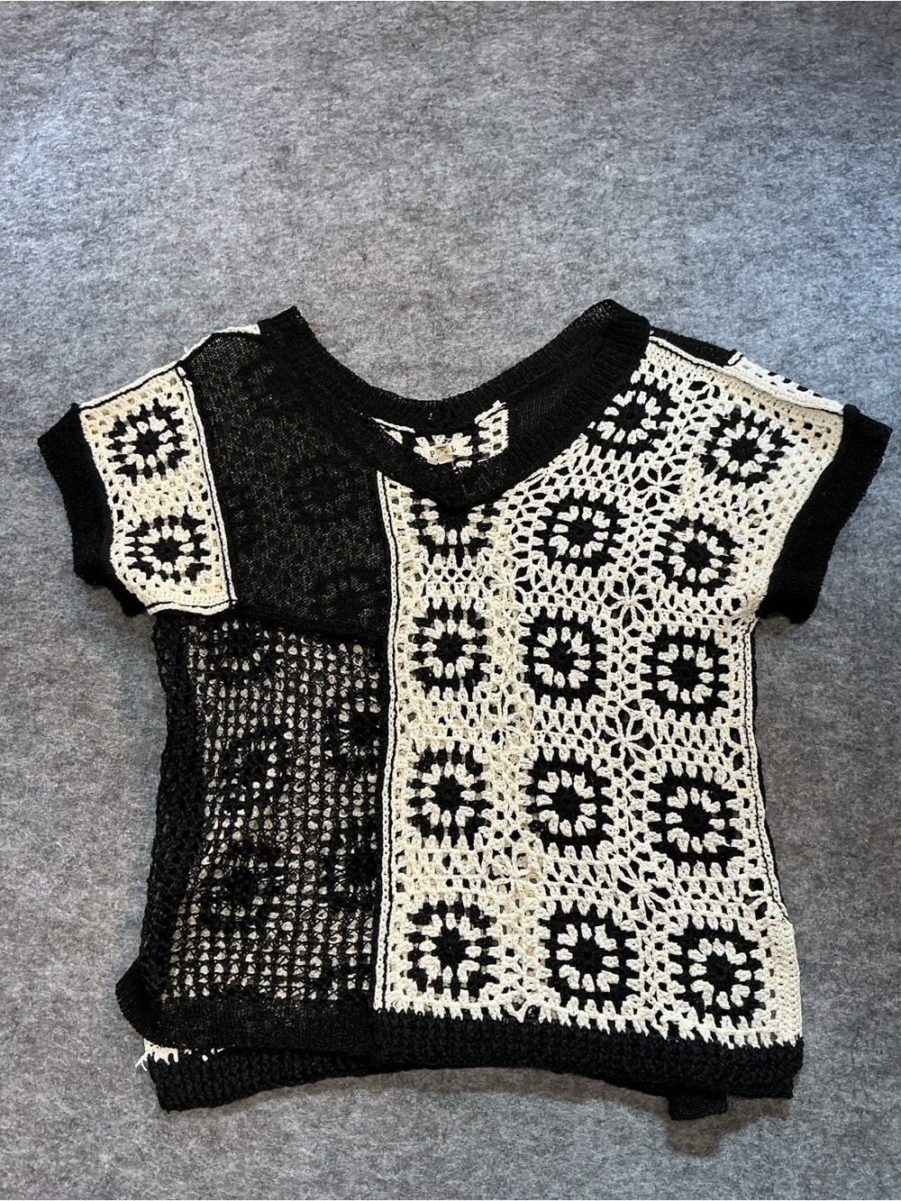 POL Boho Loose Knit Black and Cream Crochet Patchwork Short Sleeve Top Size S
